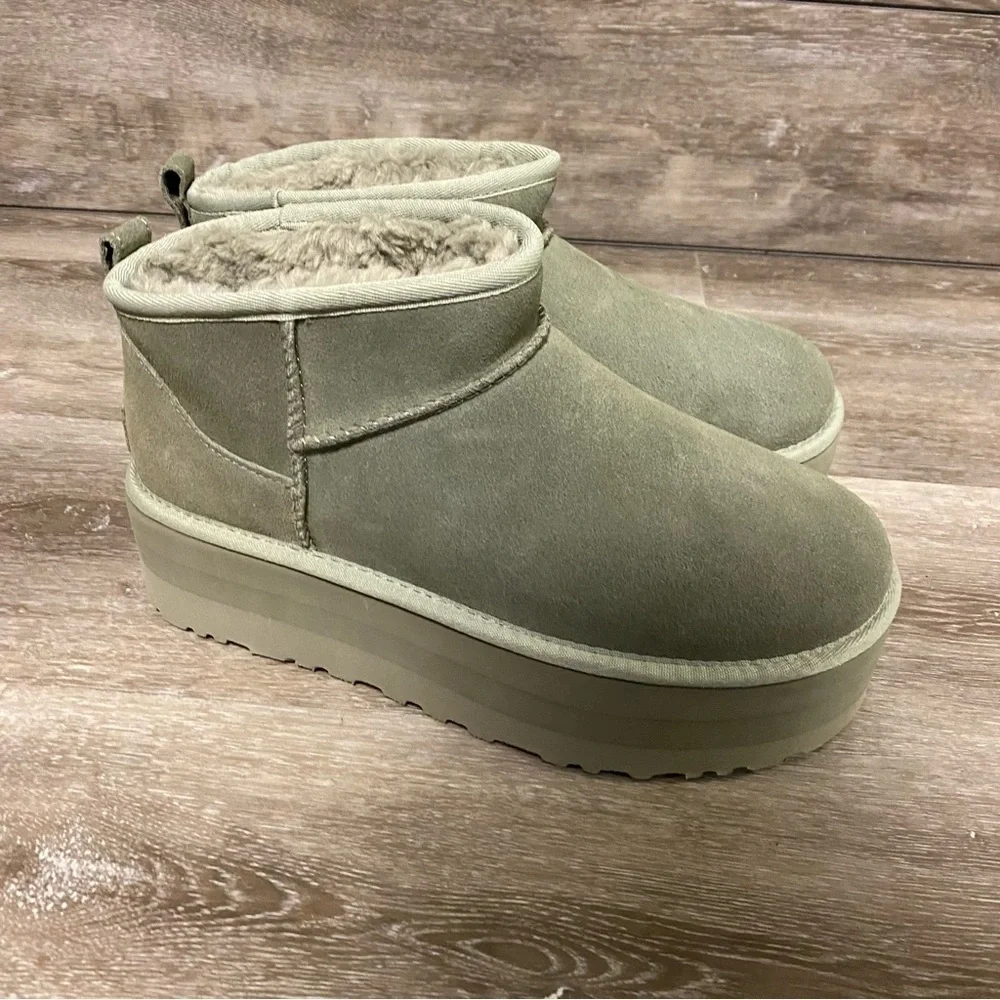 UGG | Ultra Mini Platform Boots In Moss Green Size 11 NEW